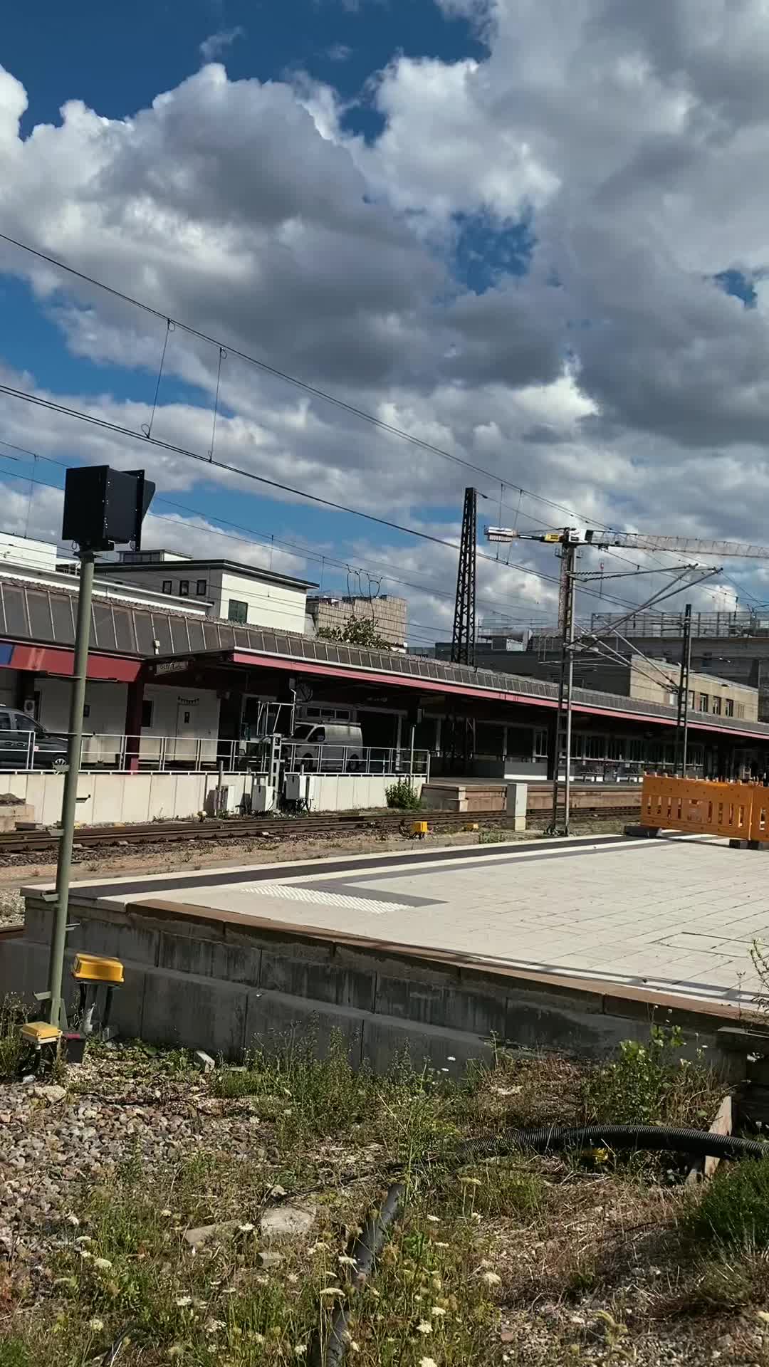 @trainspotterlevi