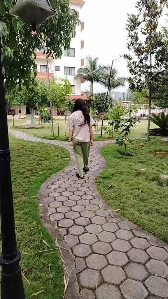 @Candid_b