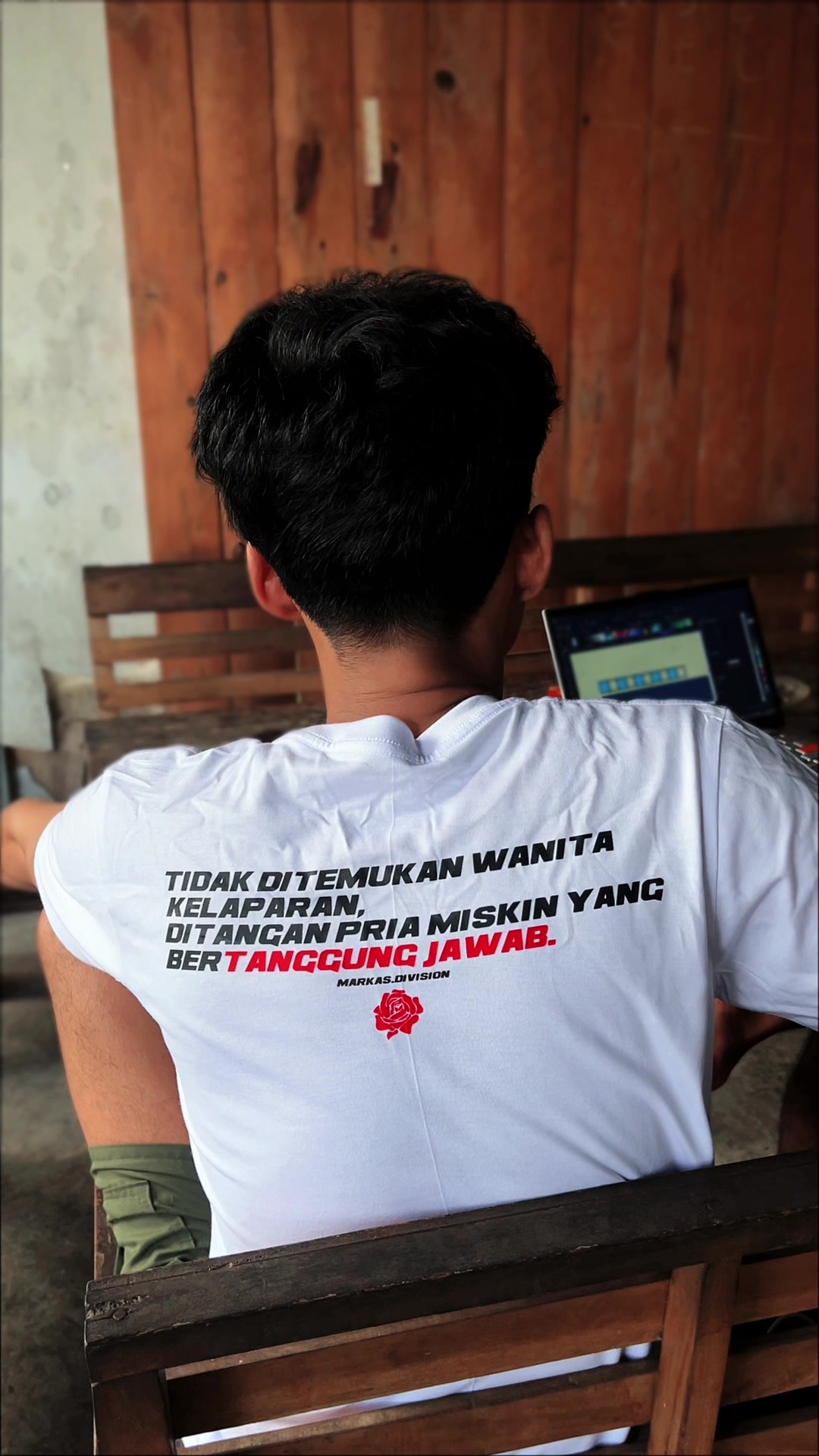 @Markaskaos.id