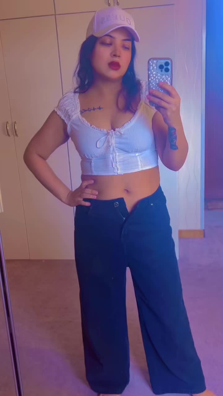 @Desi_Girl