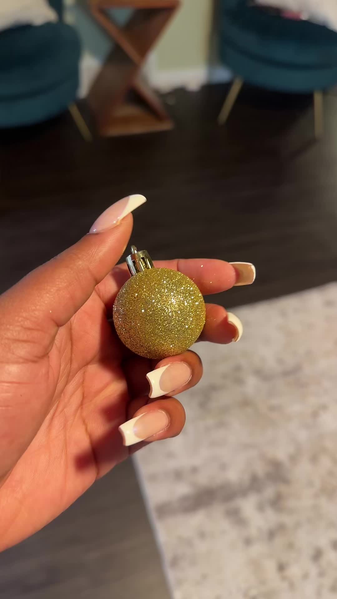 @Johnae