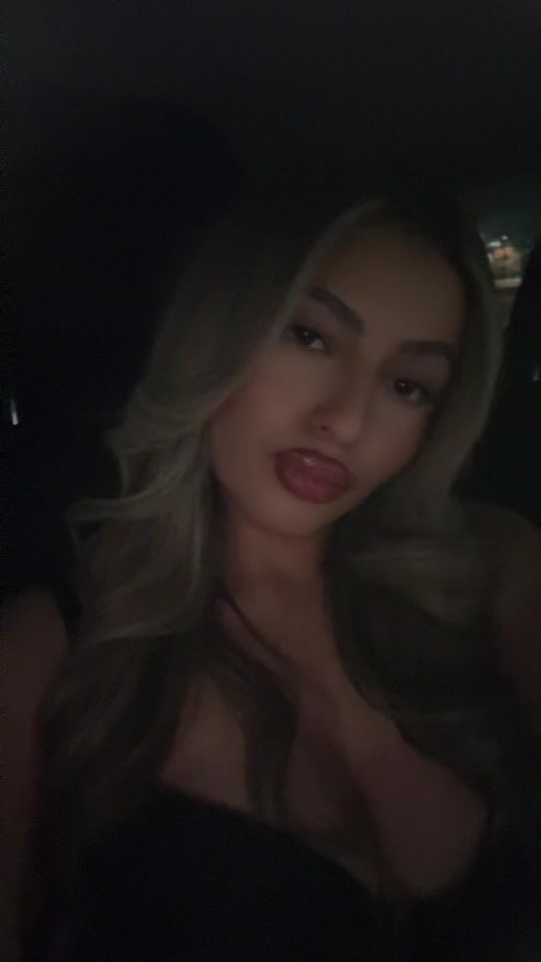 @Samvleyva