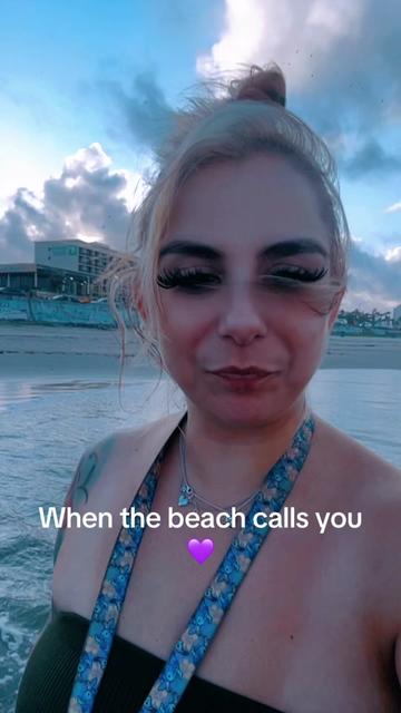 @Ladydestino