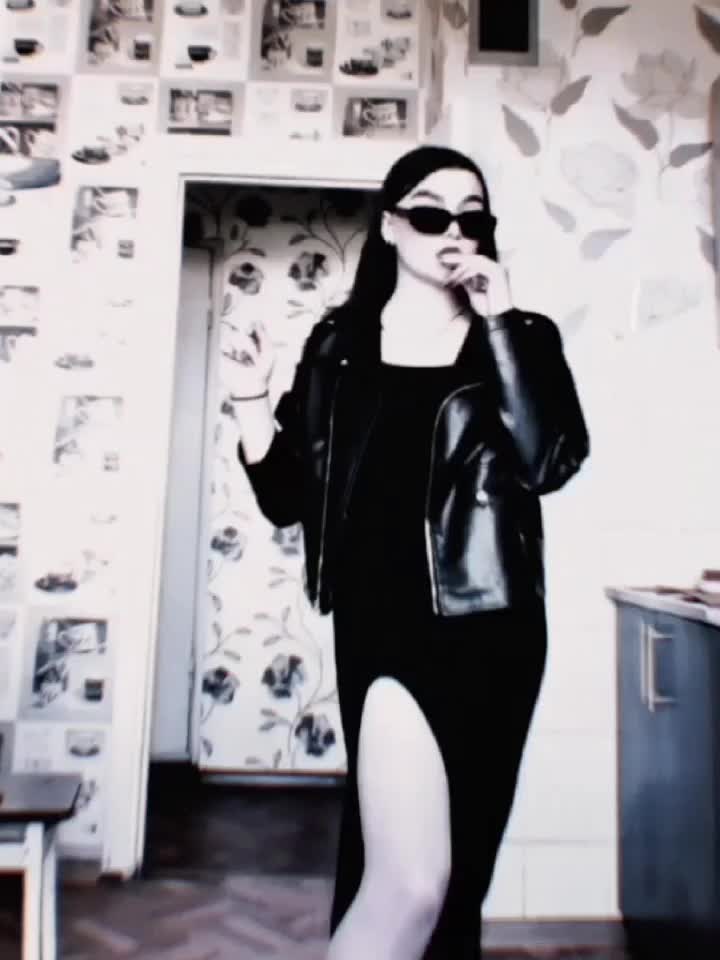@чёрная 🖤