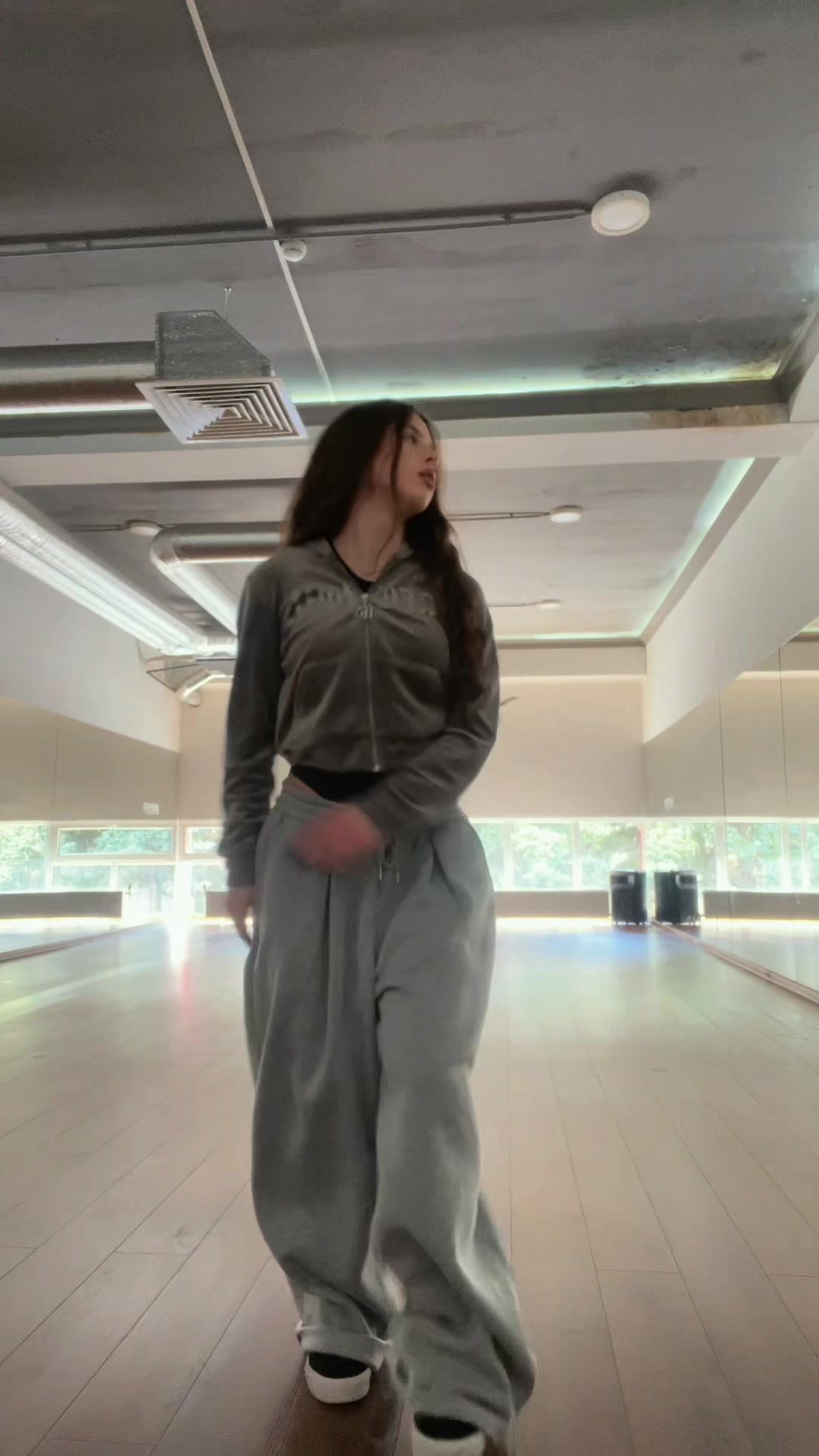 @nicoleta_lvrr
