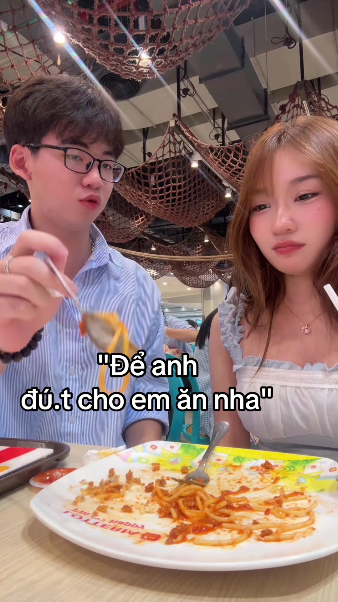 @Hai Con Sư Tử