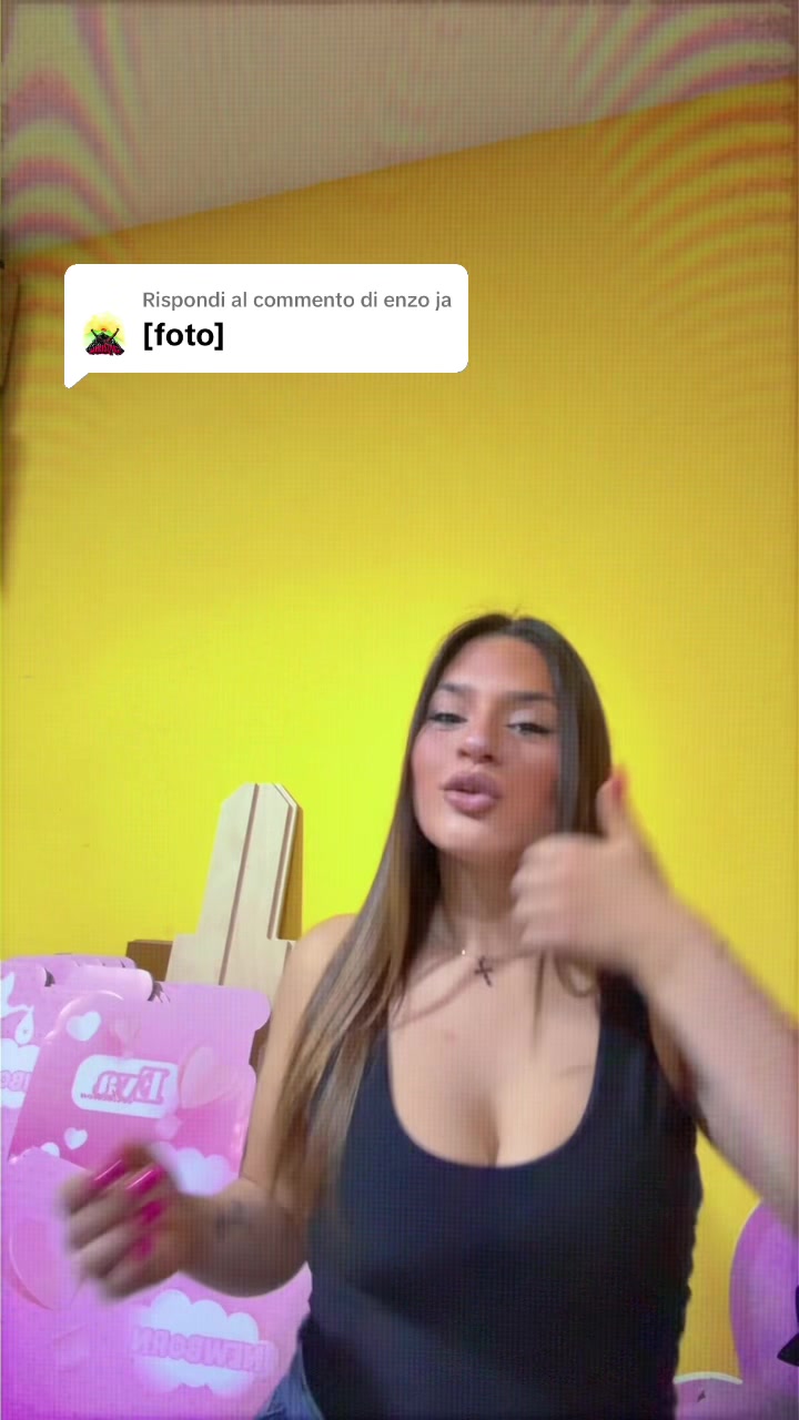 @REINA 👑