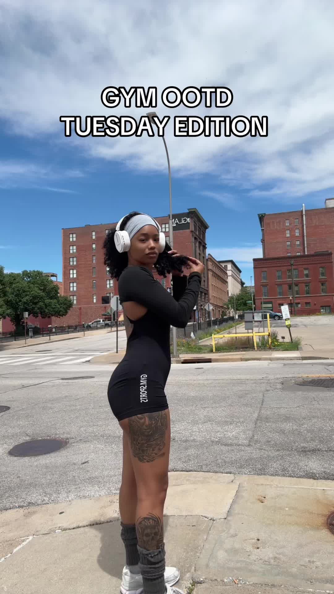 @manipostswhatever