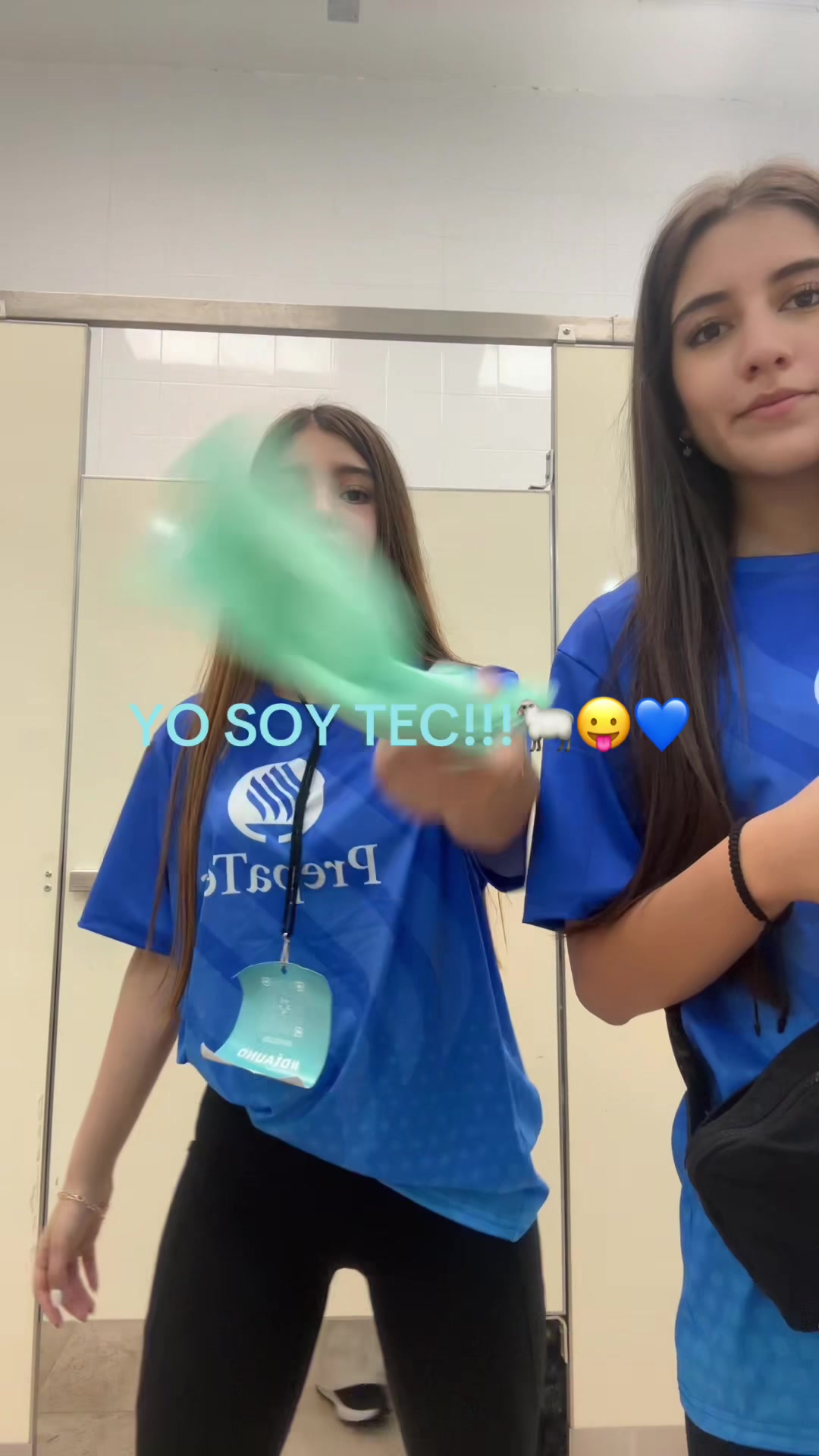 @Aitana
