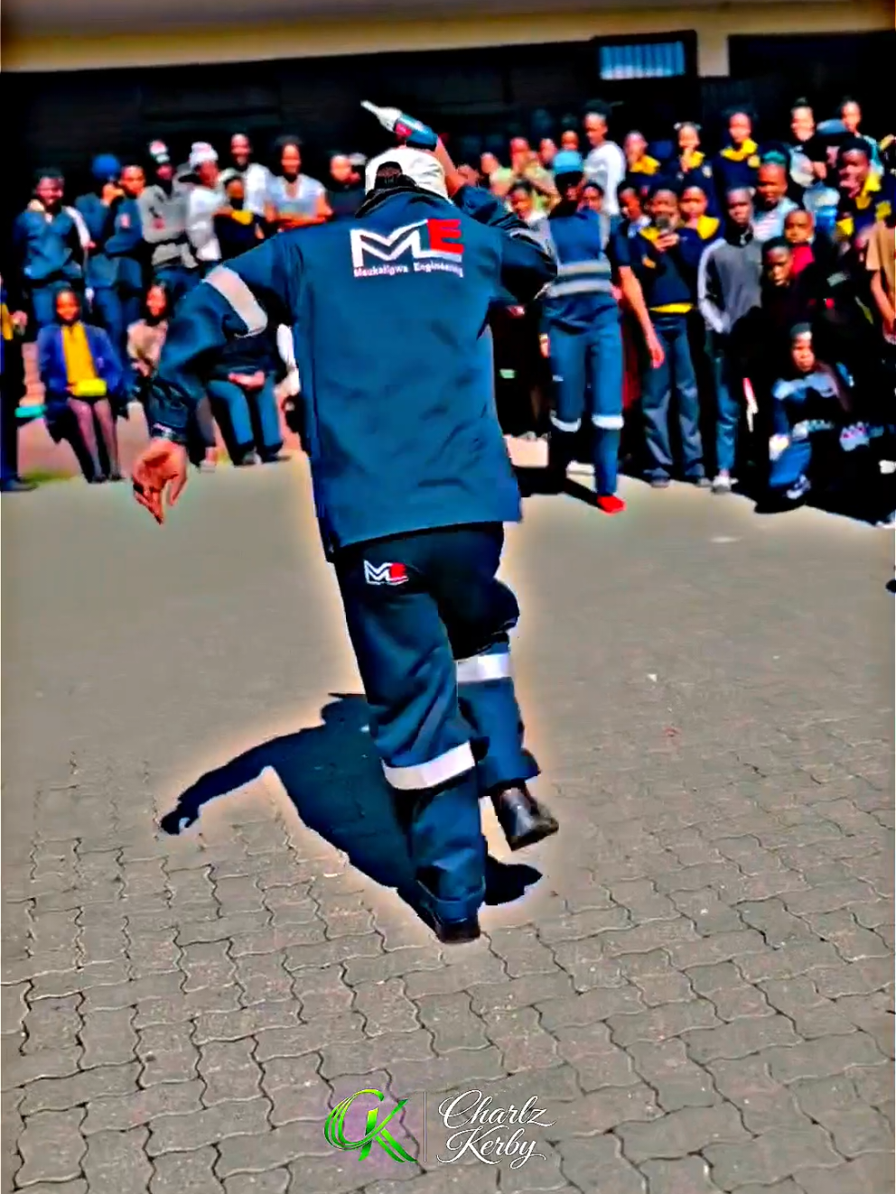 @𝐂𝐡𝐚𝐫𝐥𝐳 𝐊𝐞𝐫𝐛𝐲💫