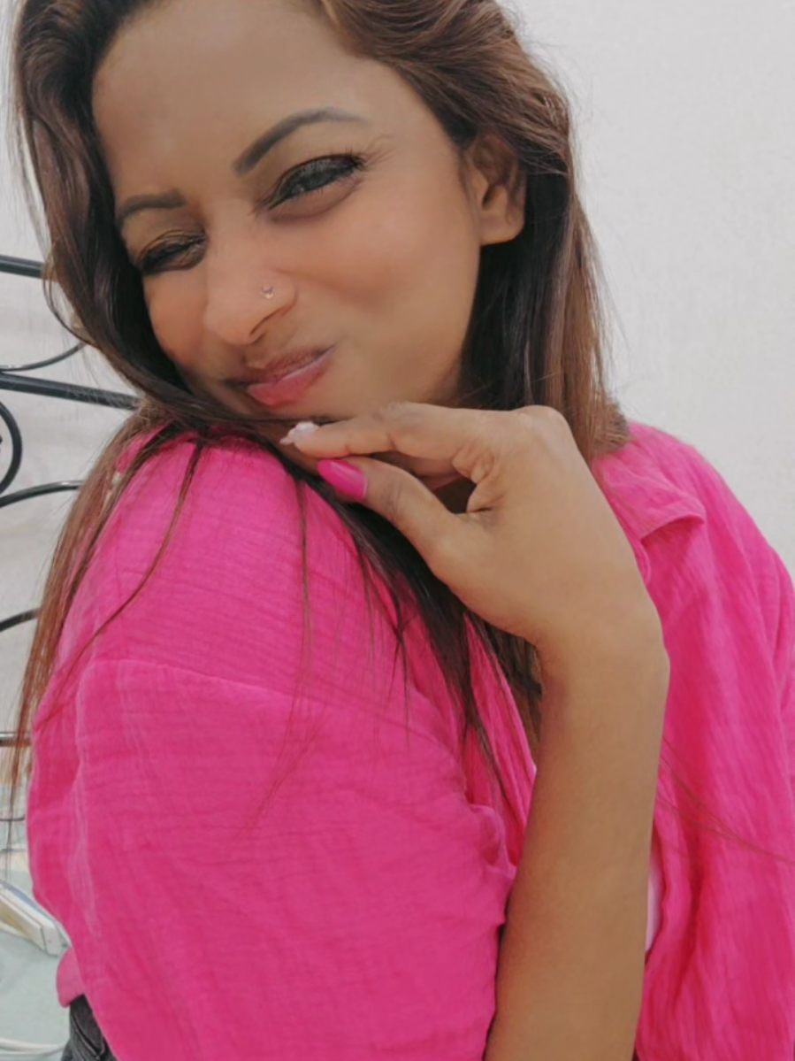 @Dhakshaiini_Official