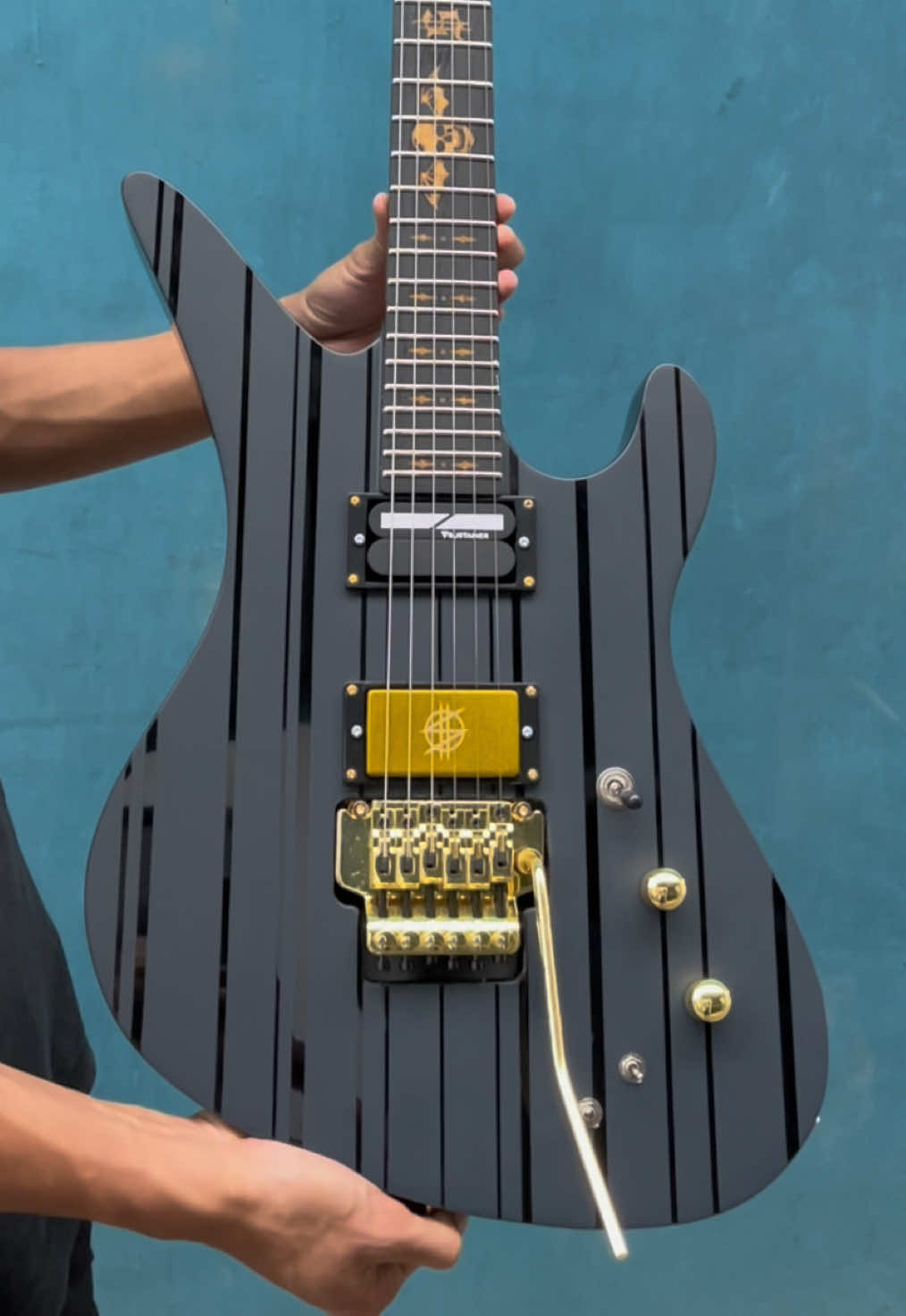 @AUP VEYZ SUSTAINER