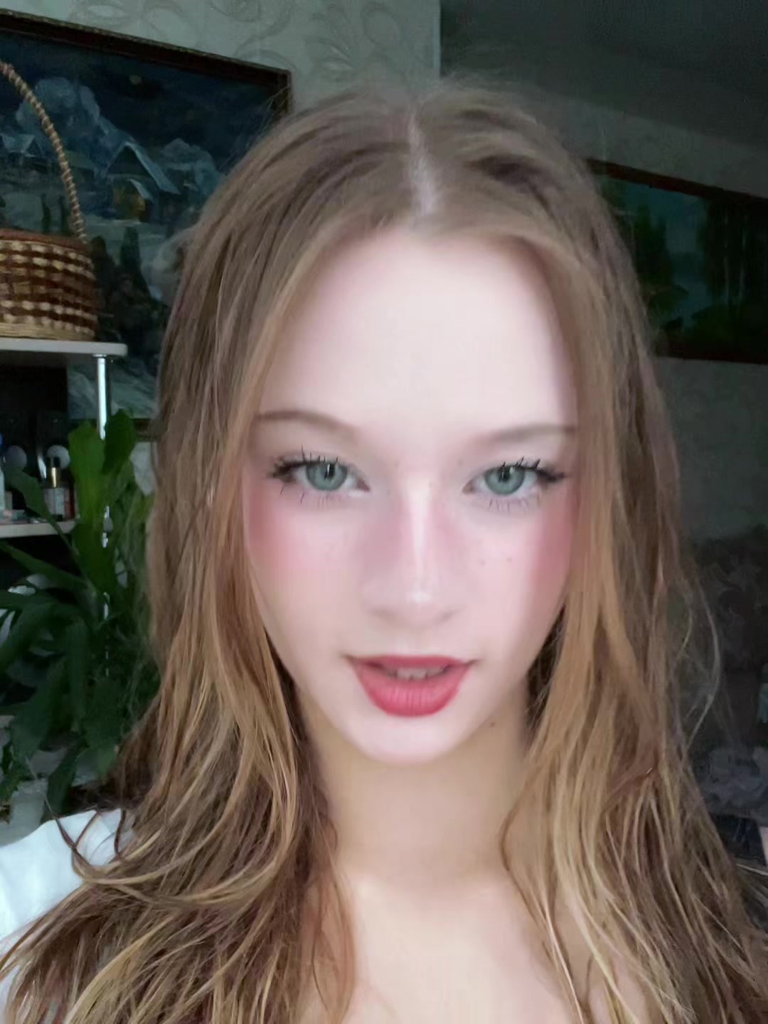 @LilyMillie