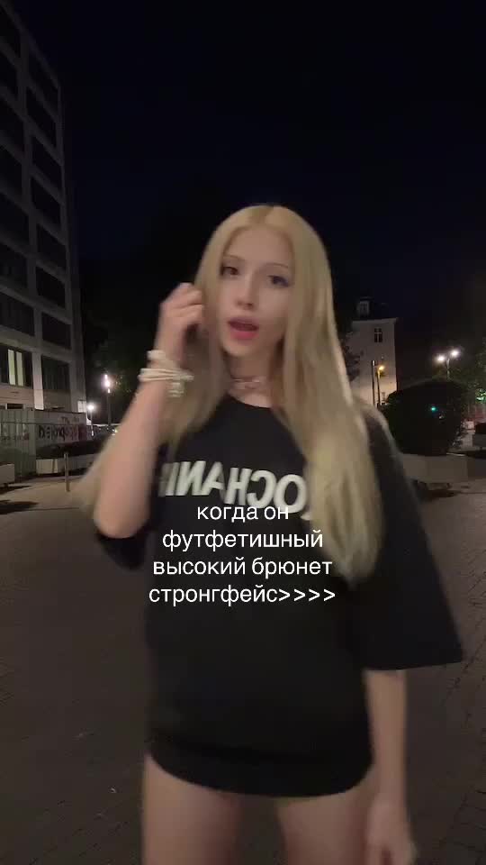 @^^