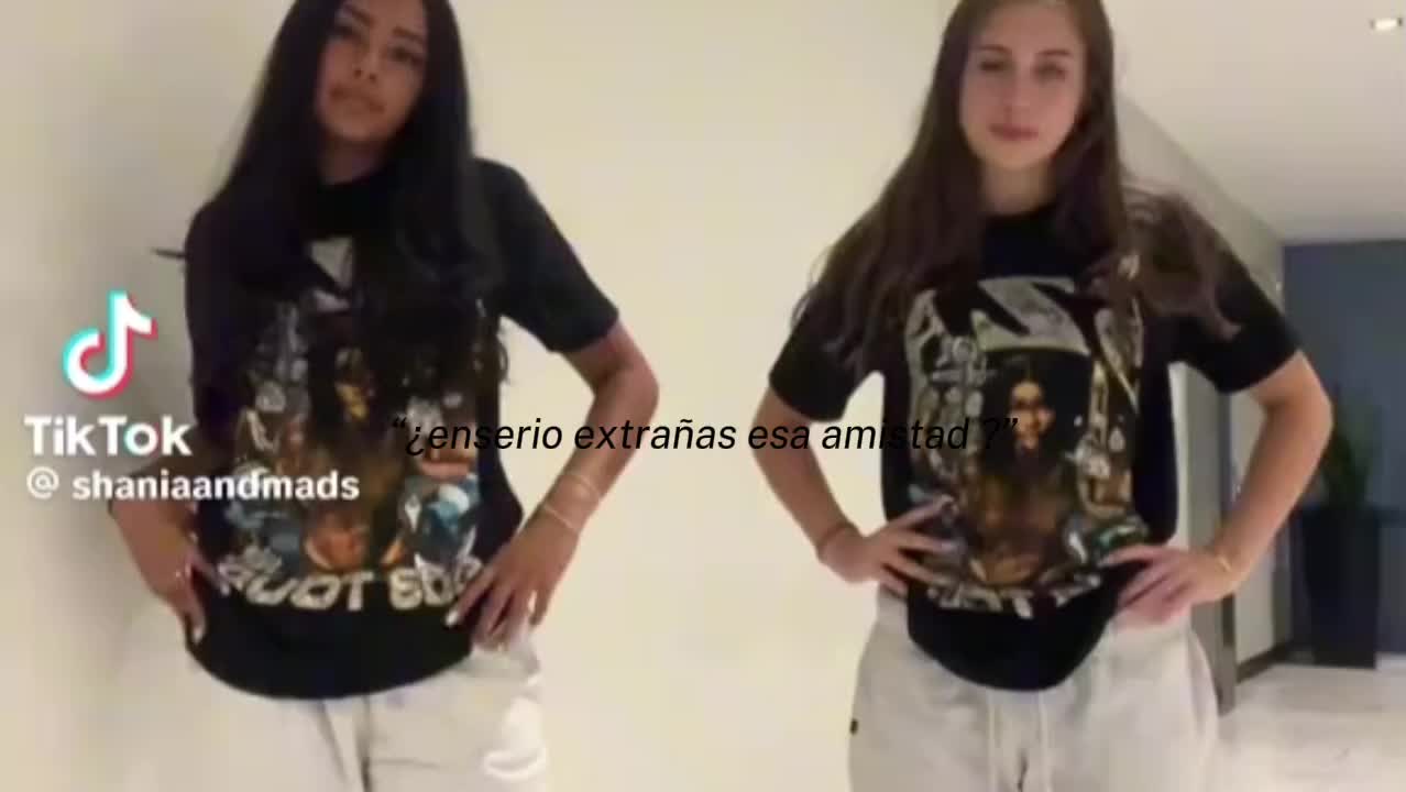 @Naomimariela