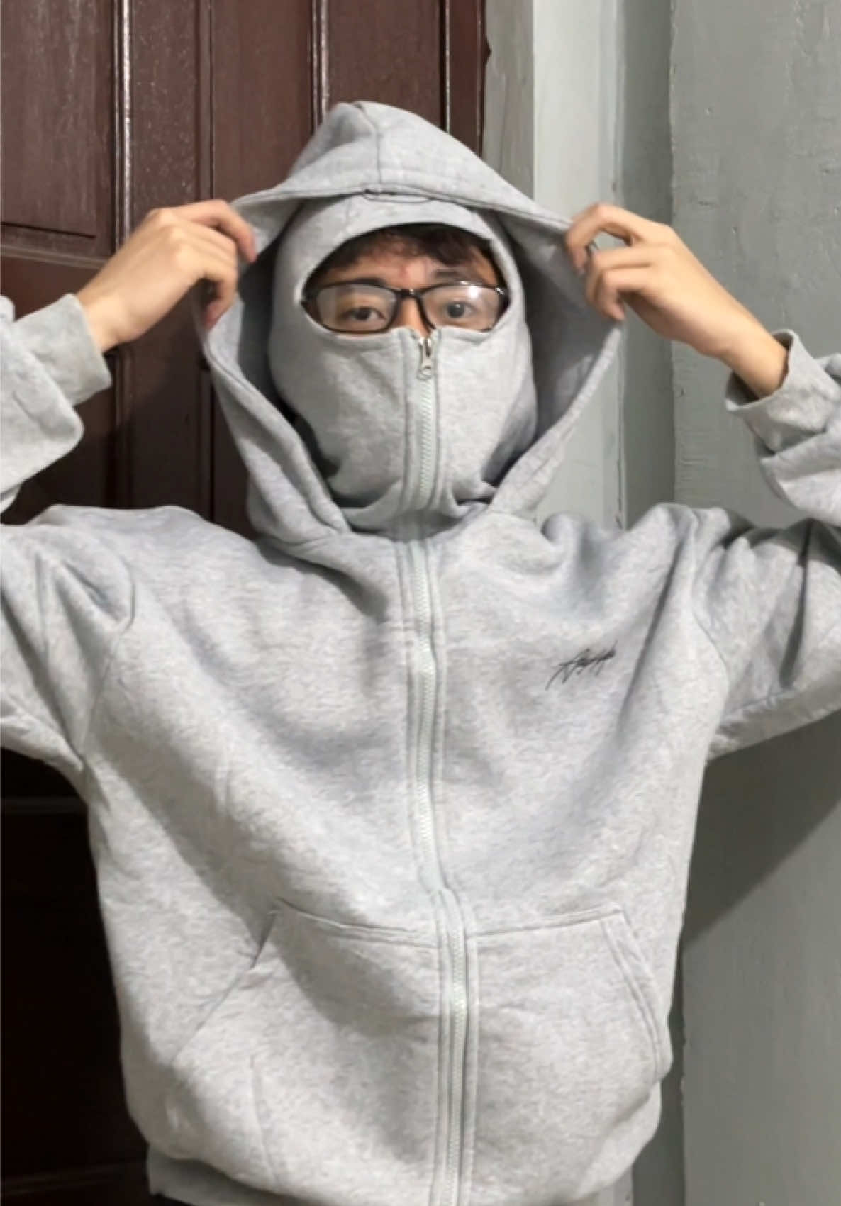 @LaaFindsDaily 🐼ྀི