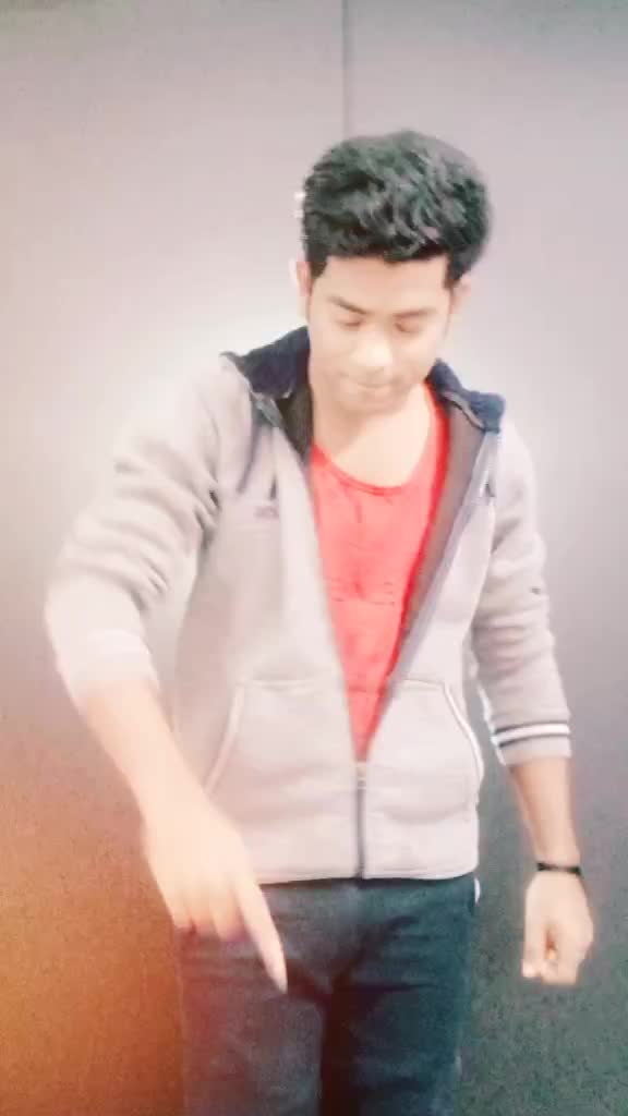 @Allrounder actor-DIP
