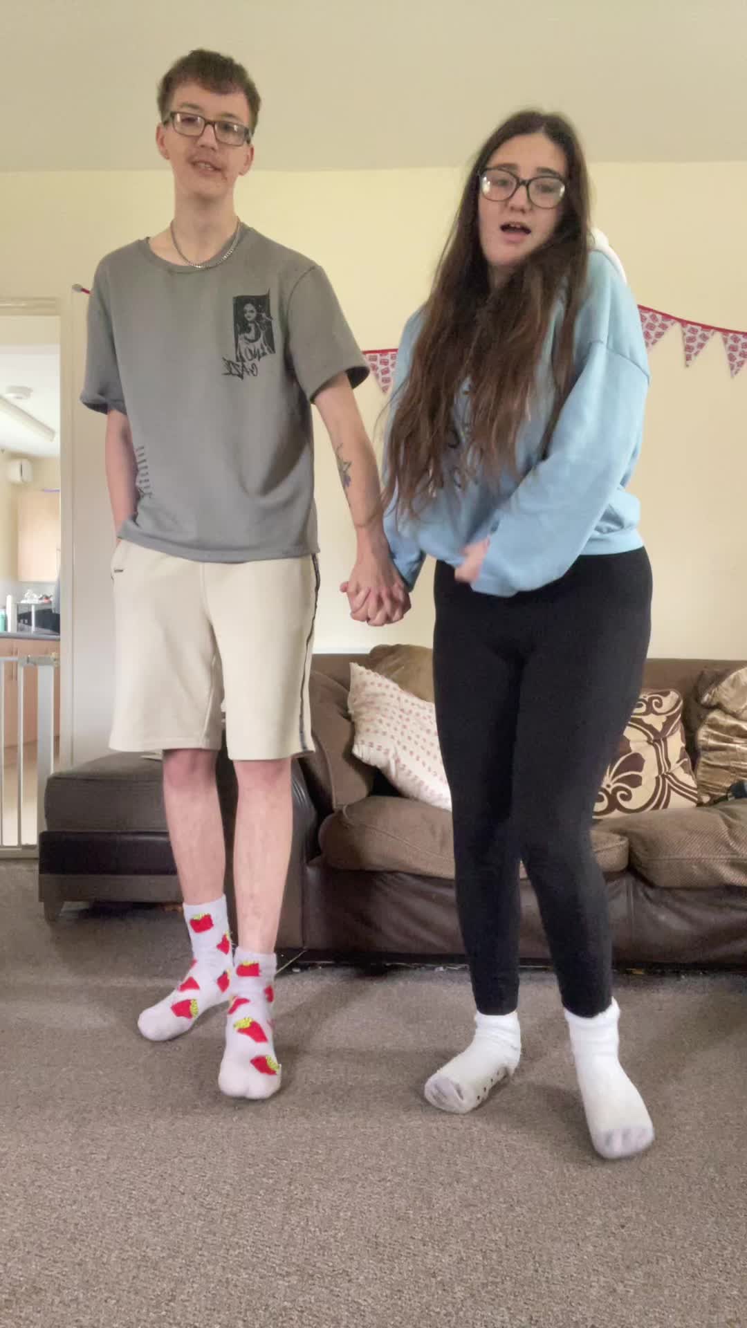 @hollie <3