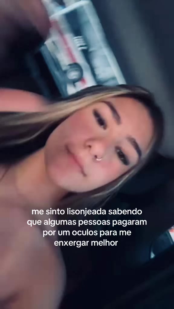@larissa
