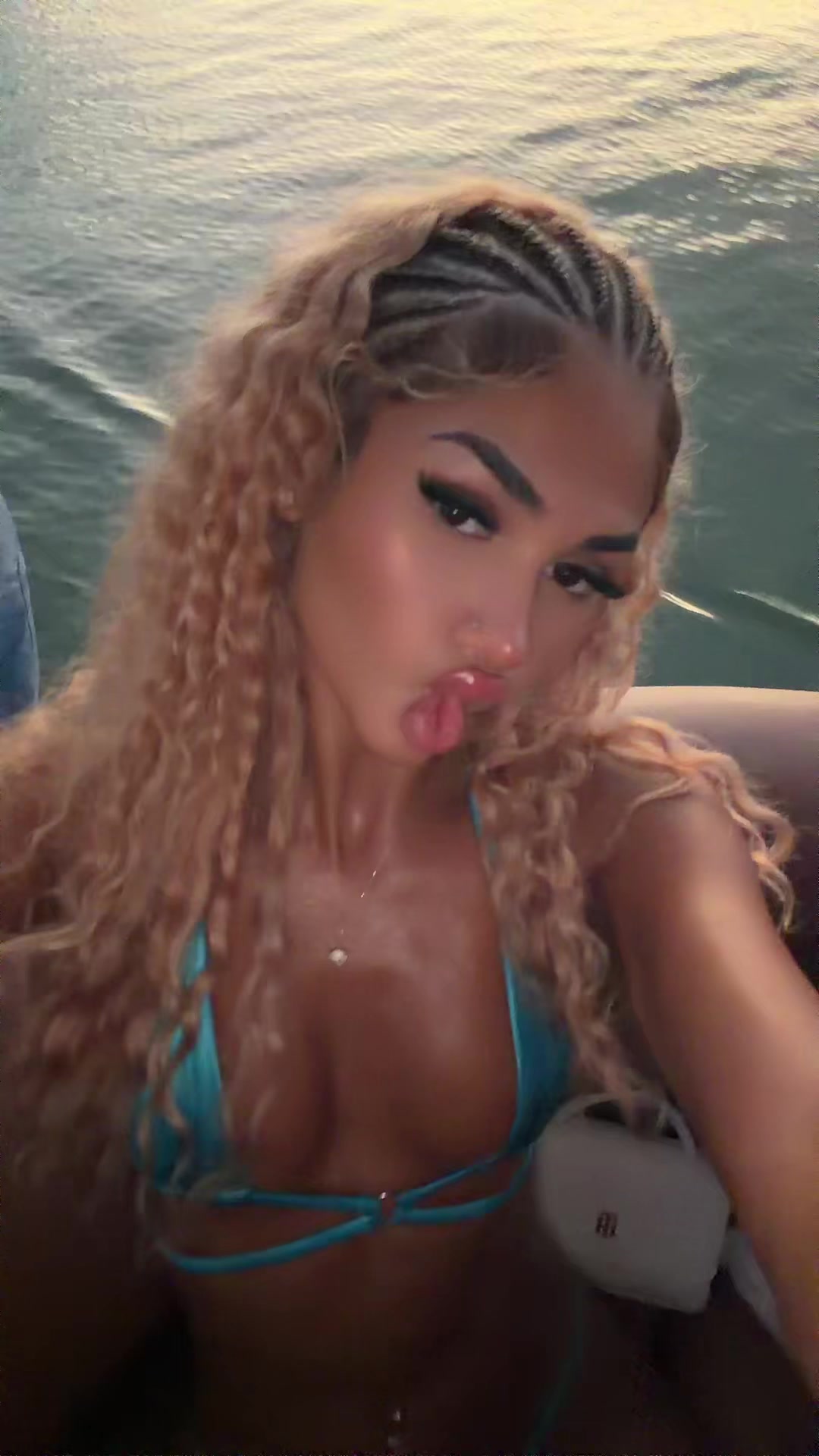 @loves_lenaaa