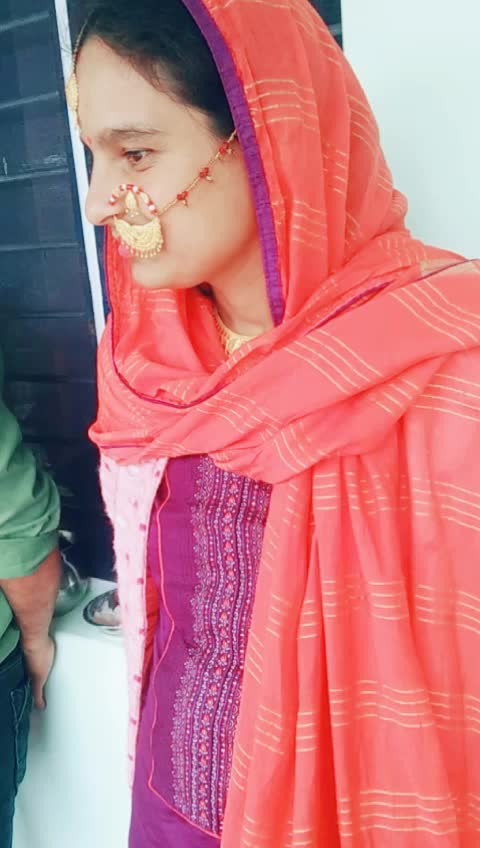 @Ritika THakur...323