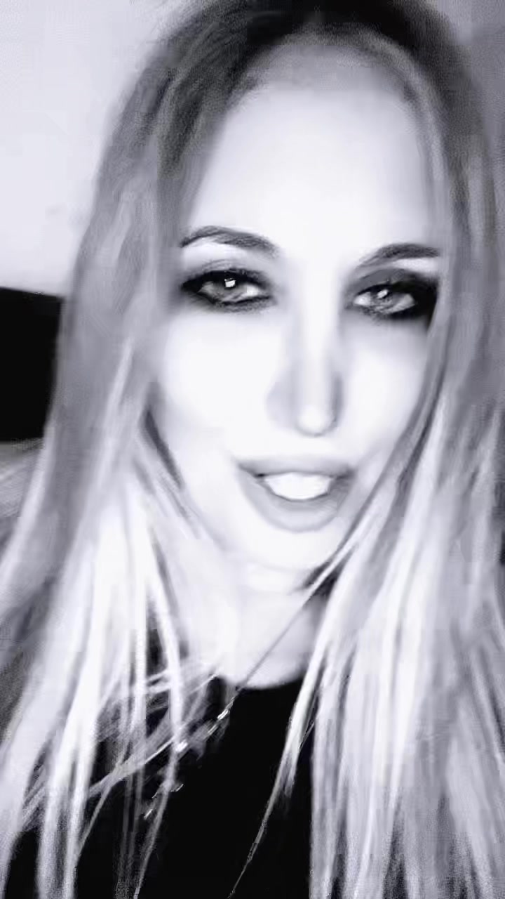 @Desdemona71