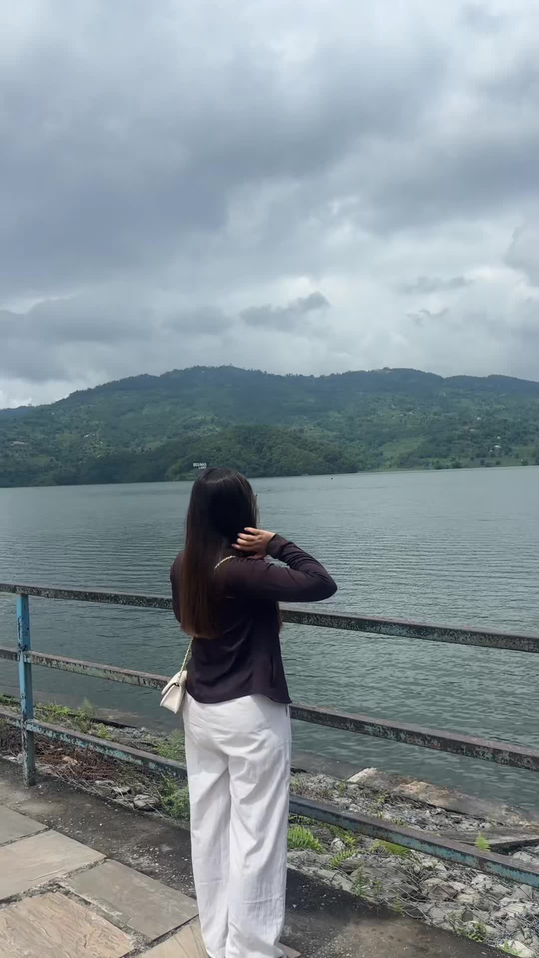 @🦚