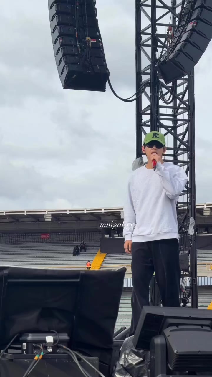 @_taehyungiee.v_
