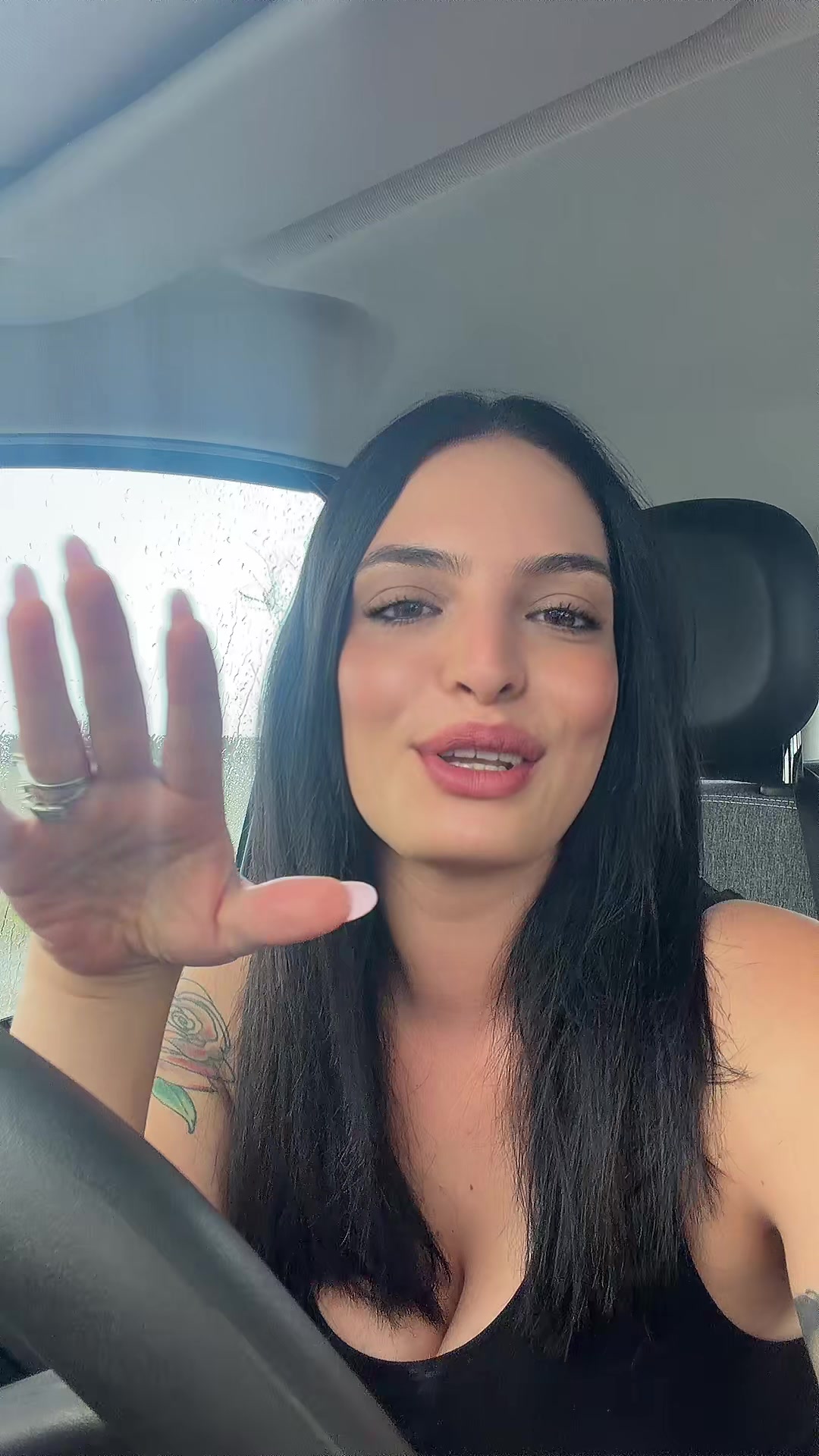@valeriacoffanail