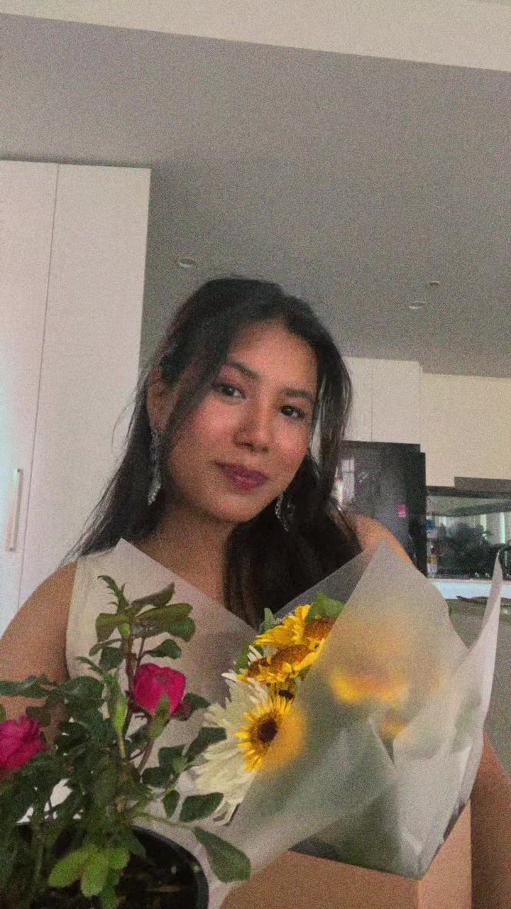 @Sajina🌻
