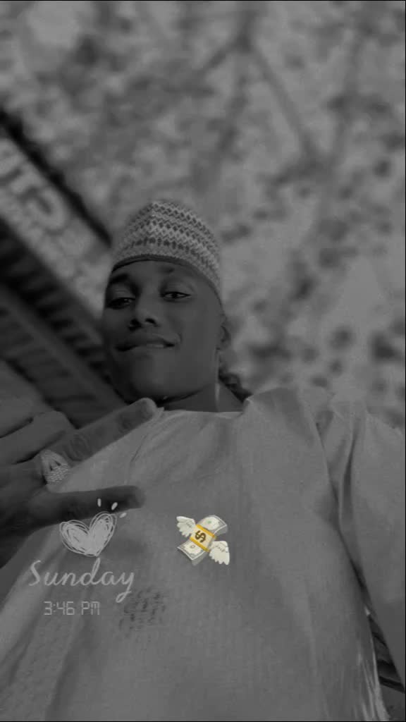 @Yerxeed __ jr ✌️👻🥂