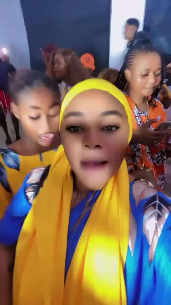 @🎀🎀unique girl 🦋💍