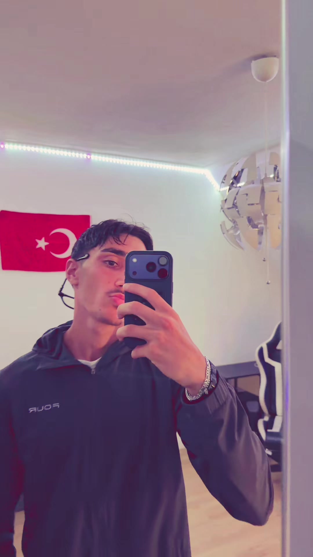 @uzzzijr2
