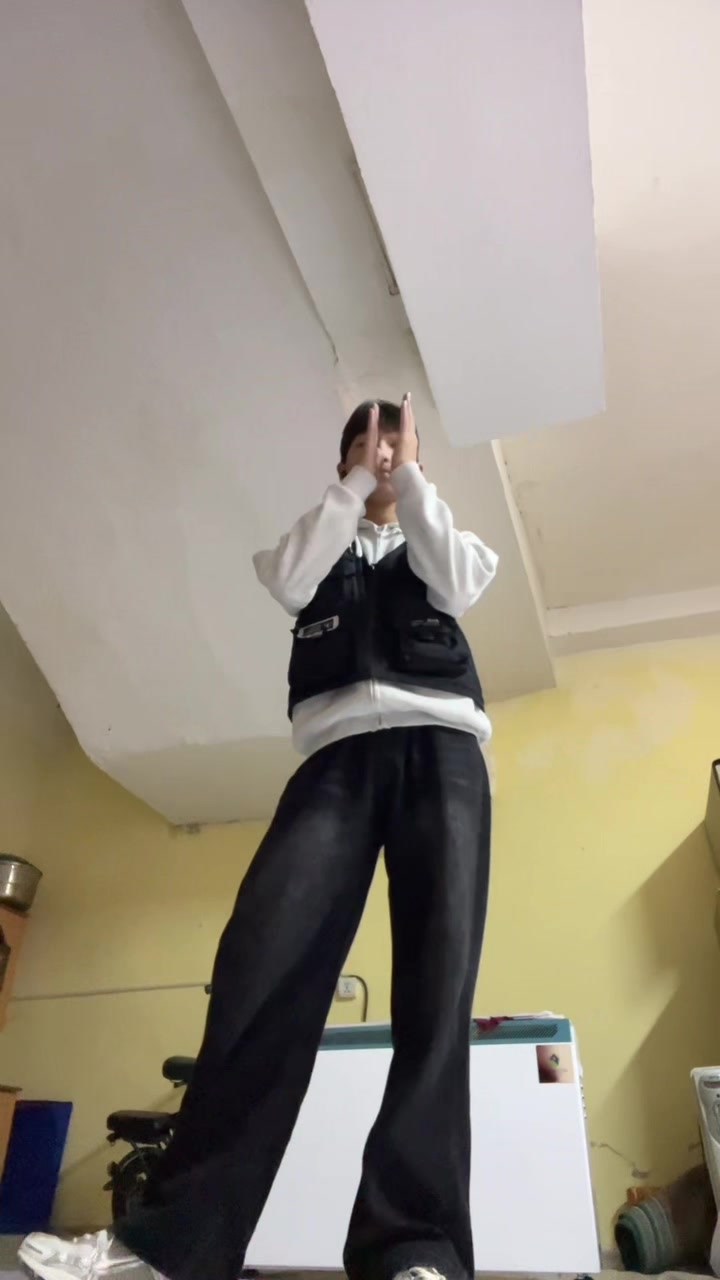 @Bek_