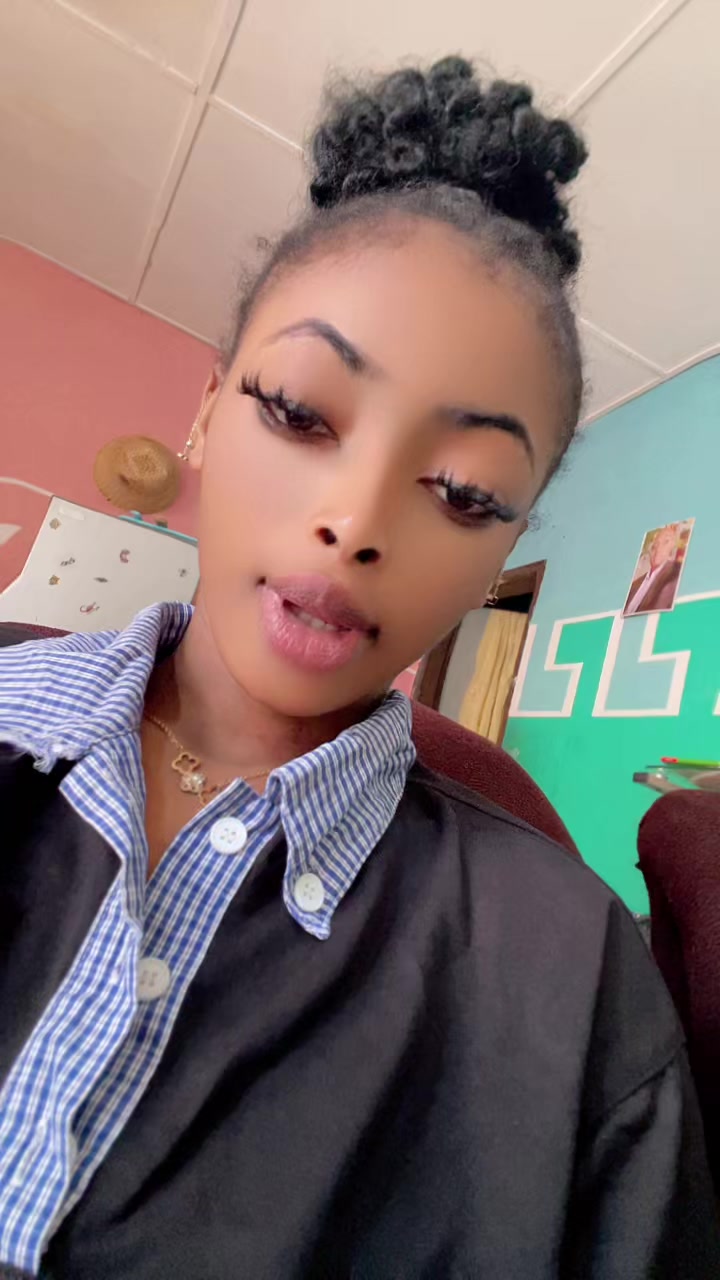 @KALILA🪭FANNY🎀