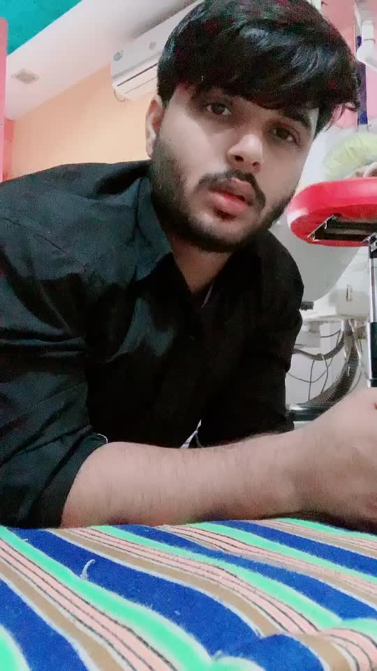 @Uddeshya Rai👑