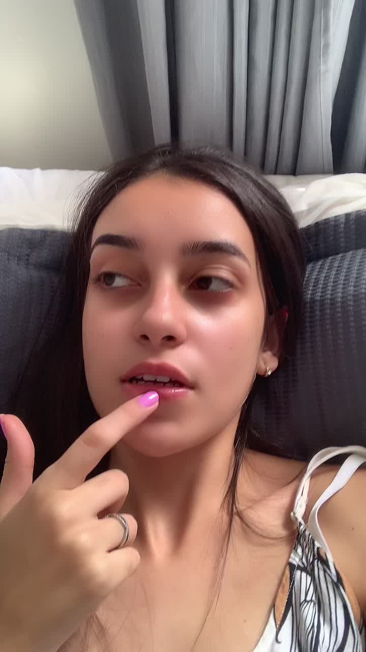 @laizqueiroz