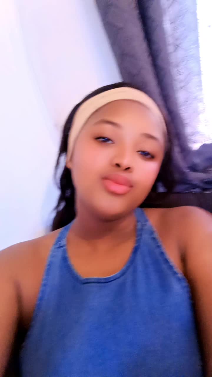 @snoochiecakes