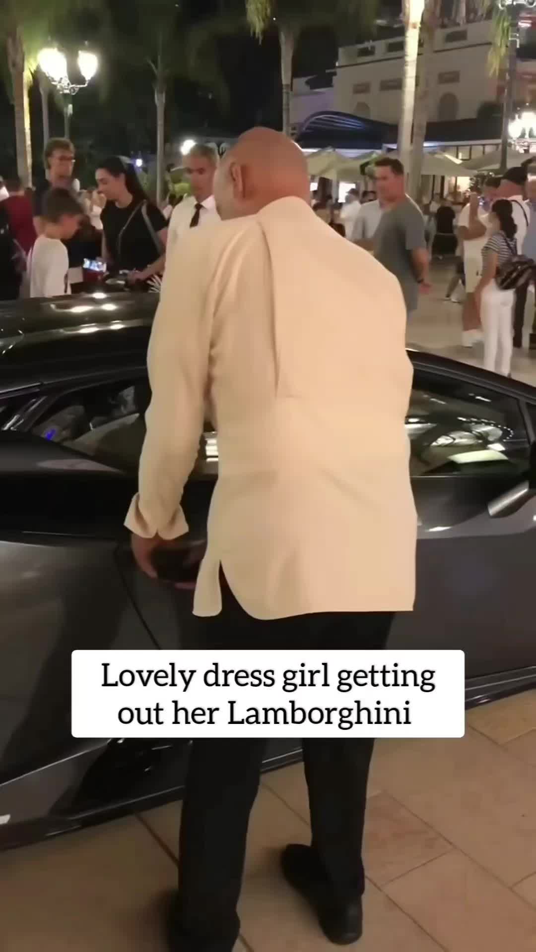 @World_fashion_channel