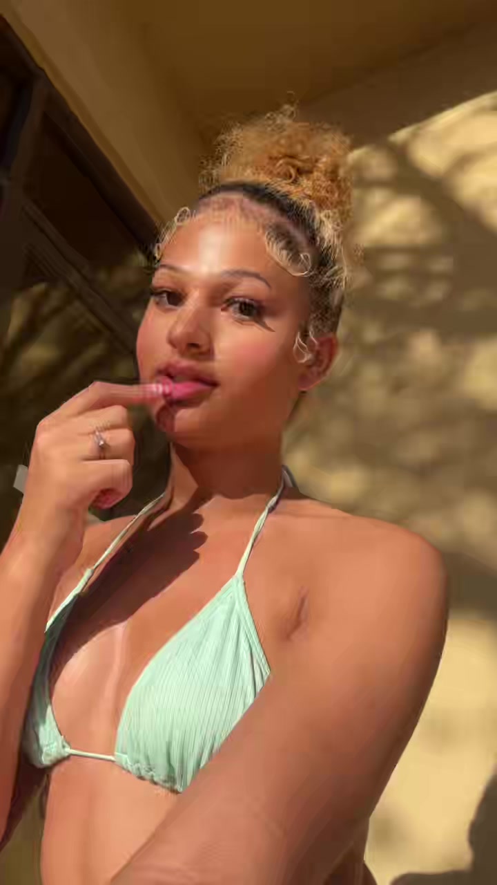 @Baddest.bombshell 🎀🧁💝💋