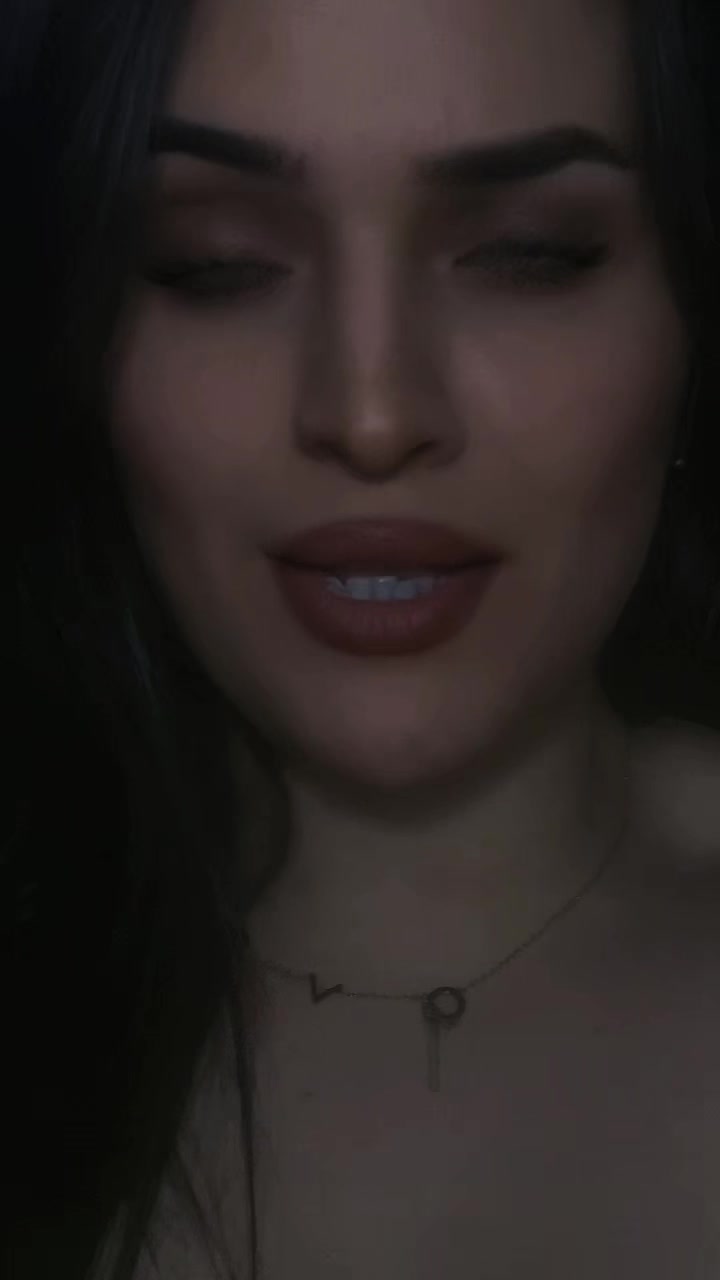 @Amouna🦋
