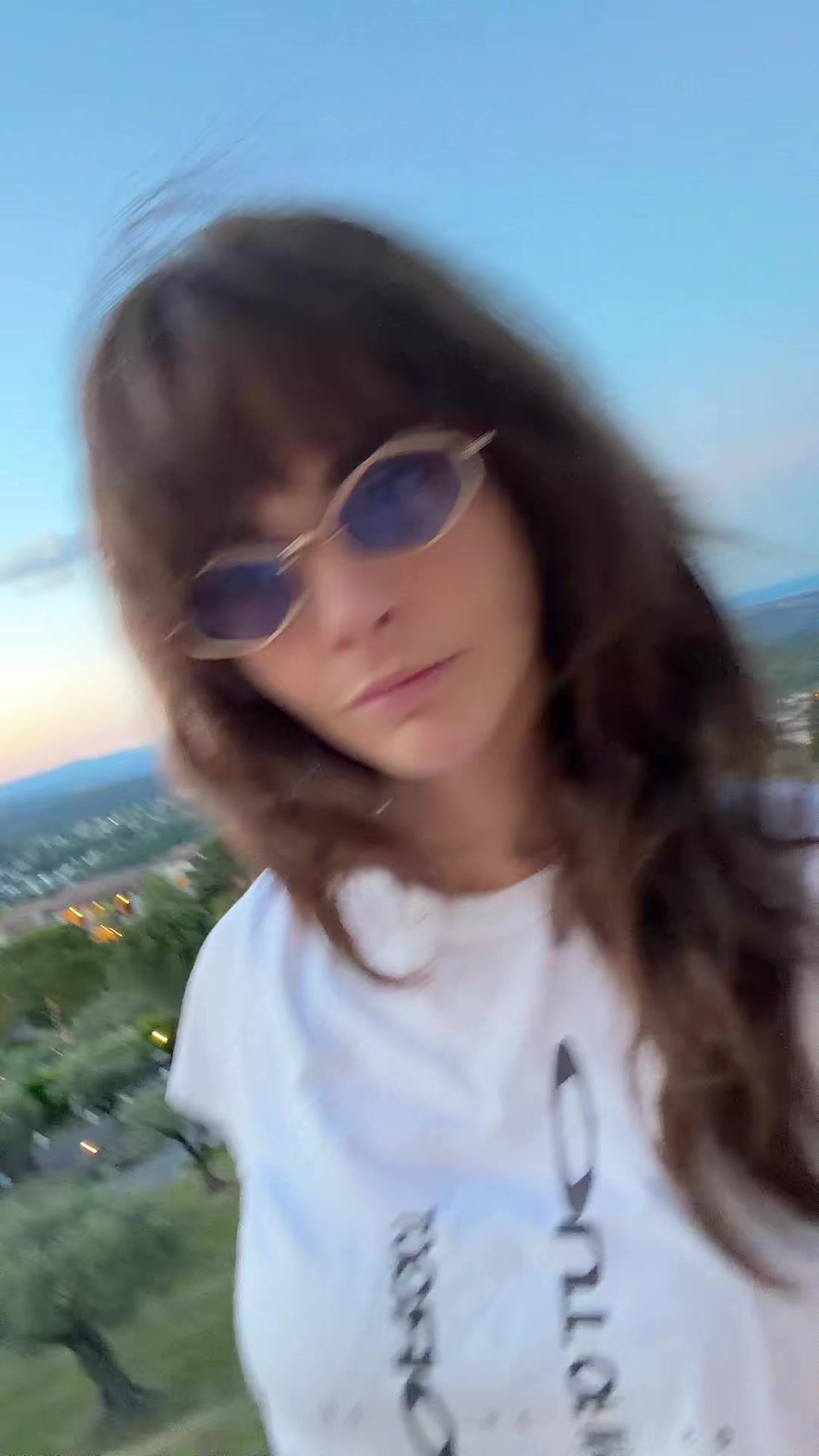 @Cara Delevingne