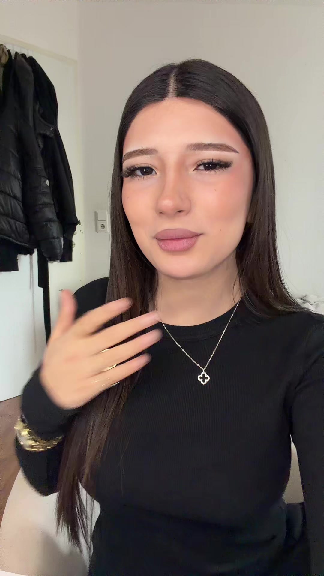 @𝓝