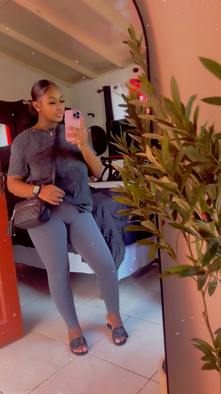 @_boujeesimone