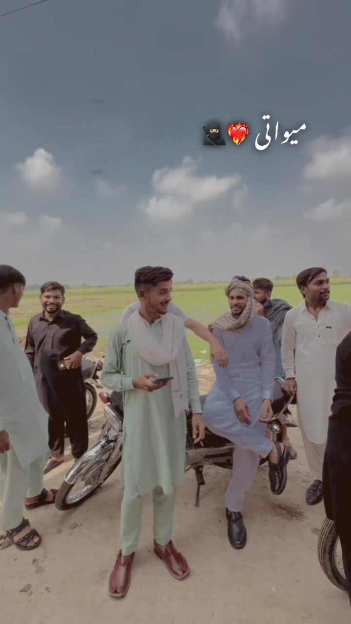 @👑<<(سـکـریہ) •𝗠𝗘𝗪𝗔𝗧𝗜>⚔️