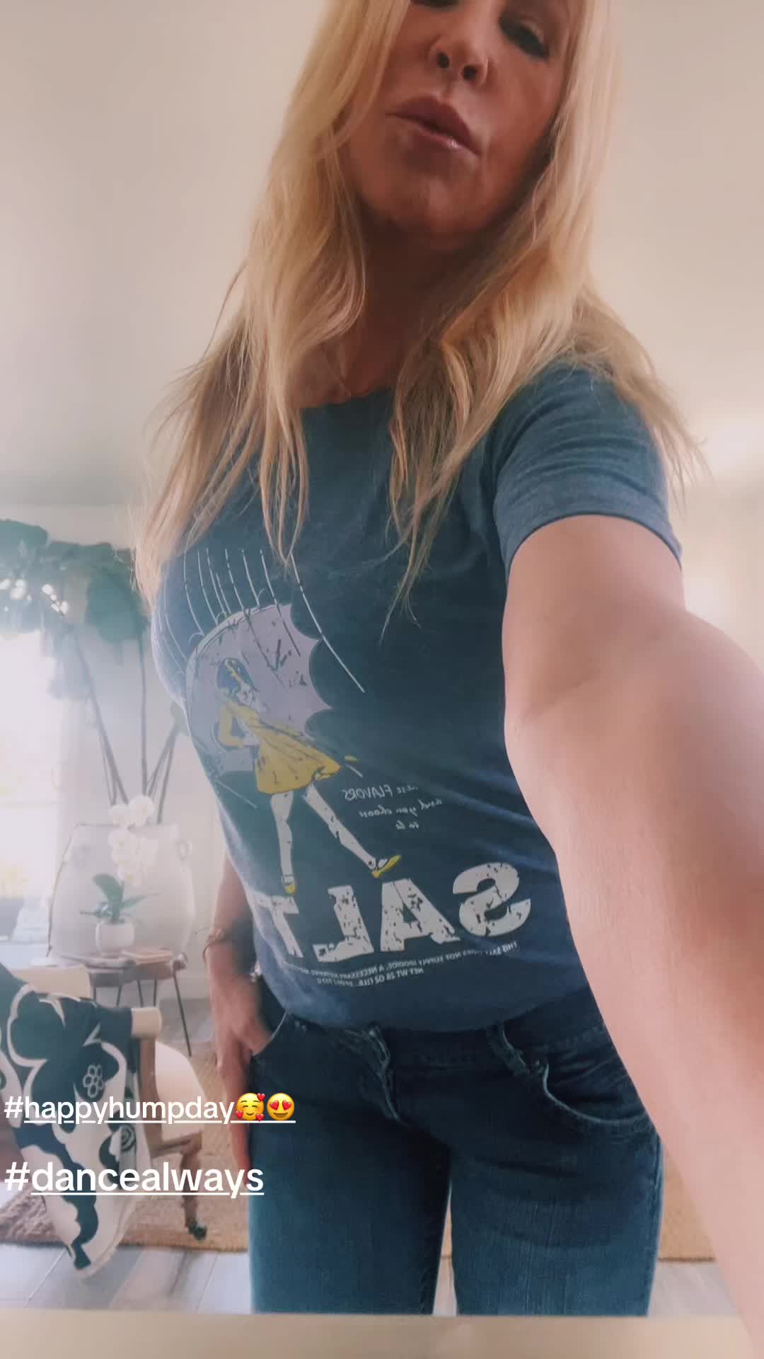 @FlyGirl 🦋