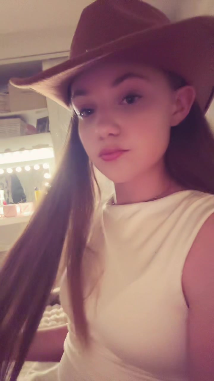 @isla🦄🫐🌞💕🌈🧚🏼&zwj;♀️🦈