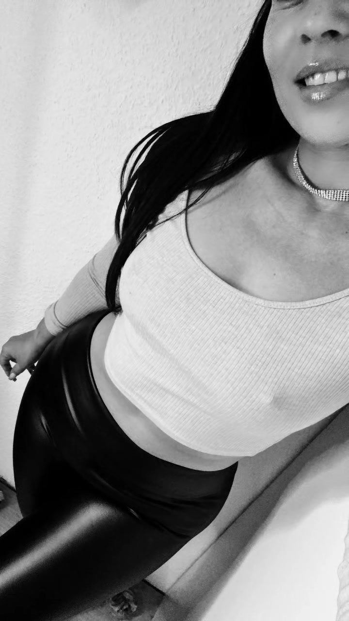 @LeeTizia