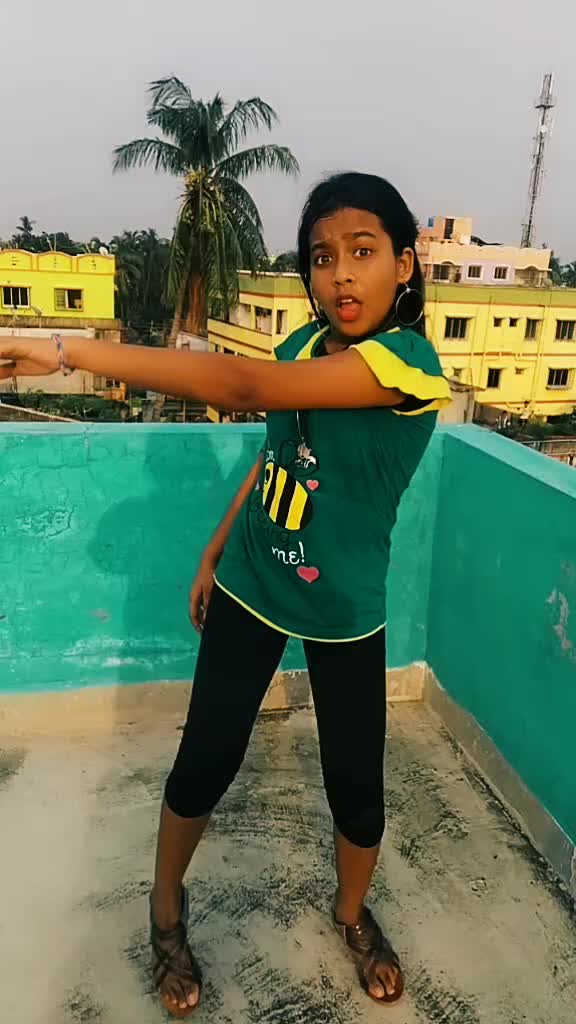 @Cute Dancer Shreya💃