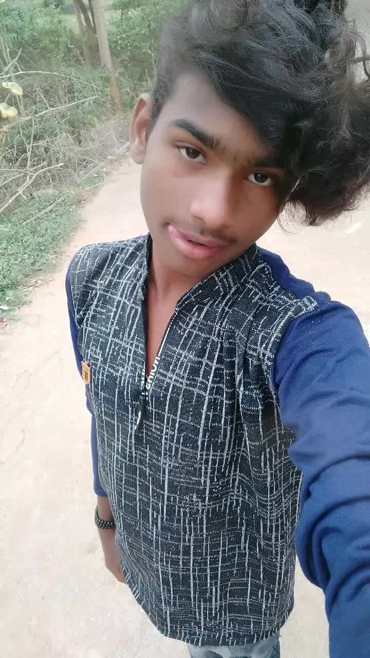 @sad boy pintu